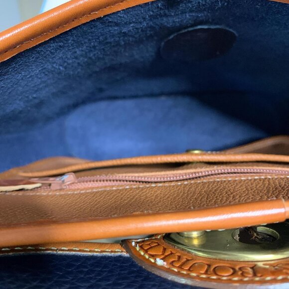 Dooney & Bourke USA vintage crossbody bag in navy blue pebbled - Picture 6 of 8